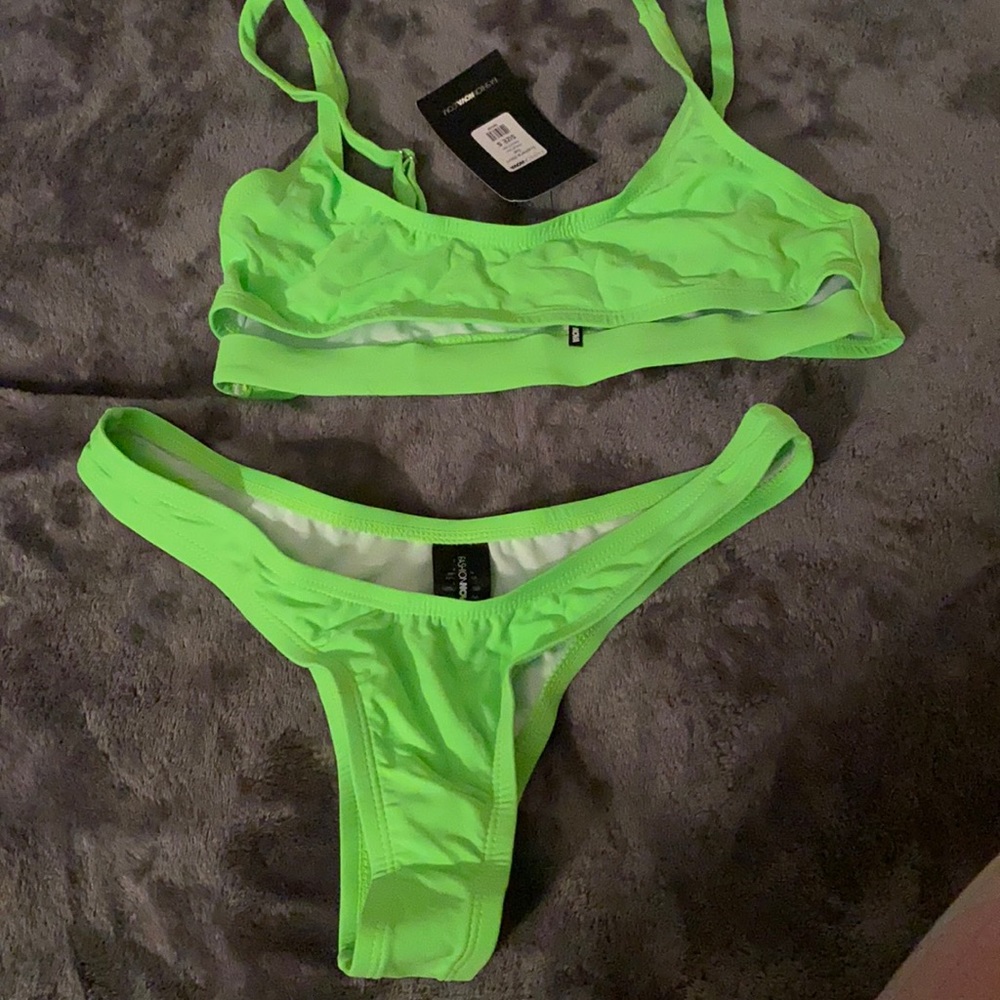 Neon green thong bikini never worn